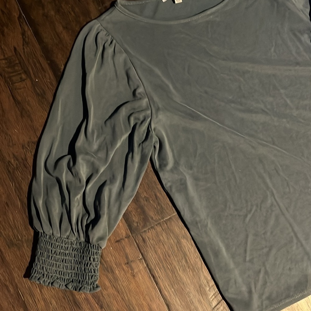 Green Envelope S half sleeve top - Picture 7 of 8